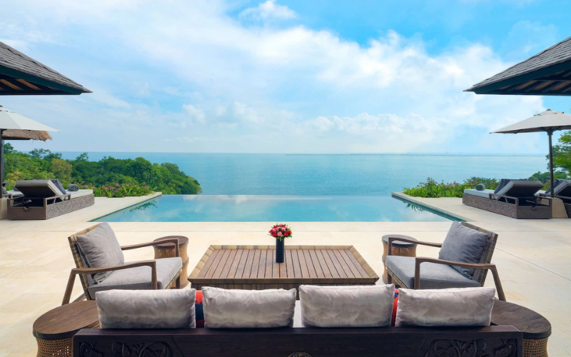 Are Beachfront Hotels in Bali Suitable for Families