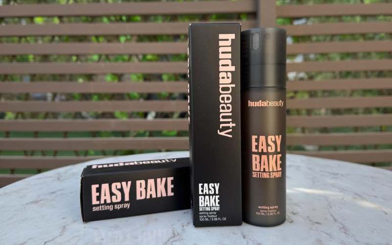 Easy Bake Blurring Setting Spray