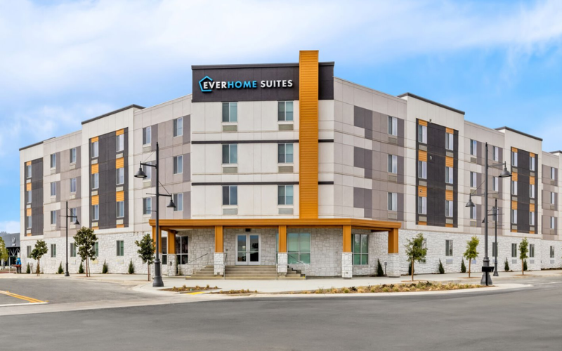 Everhome Suites