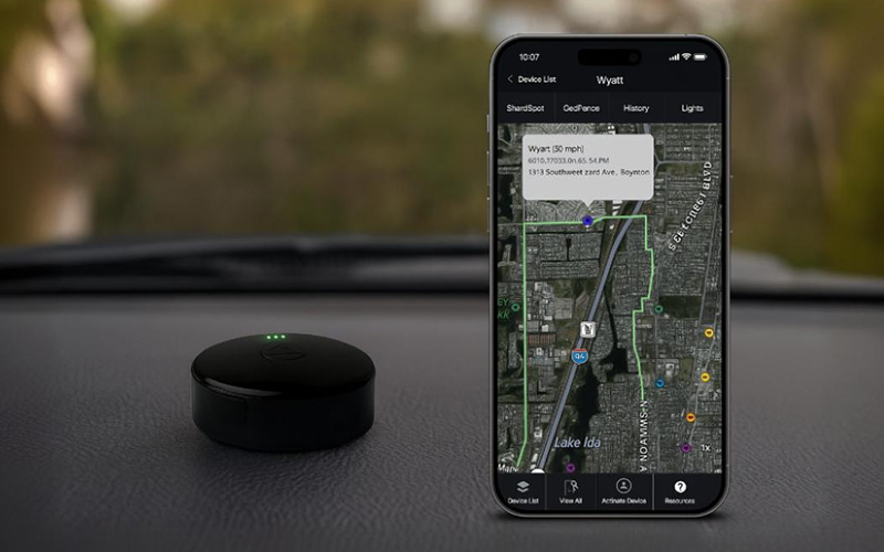 LandAirSea 54 GPS Tracker