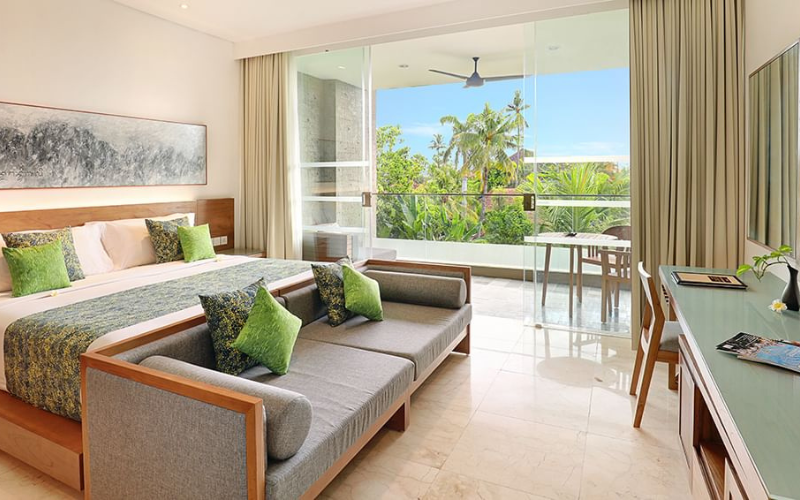 Legian Beach Hotel